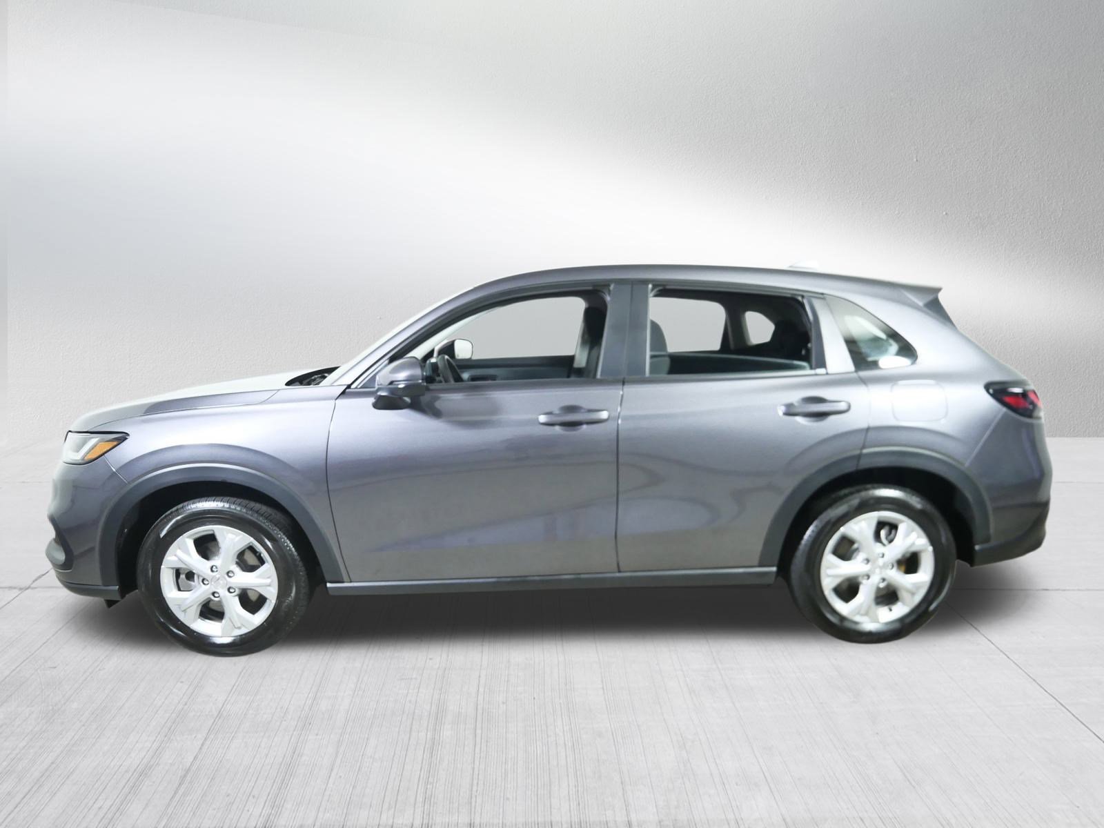 2025 Honda HR-V LX photo 3