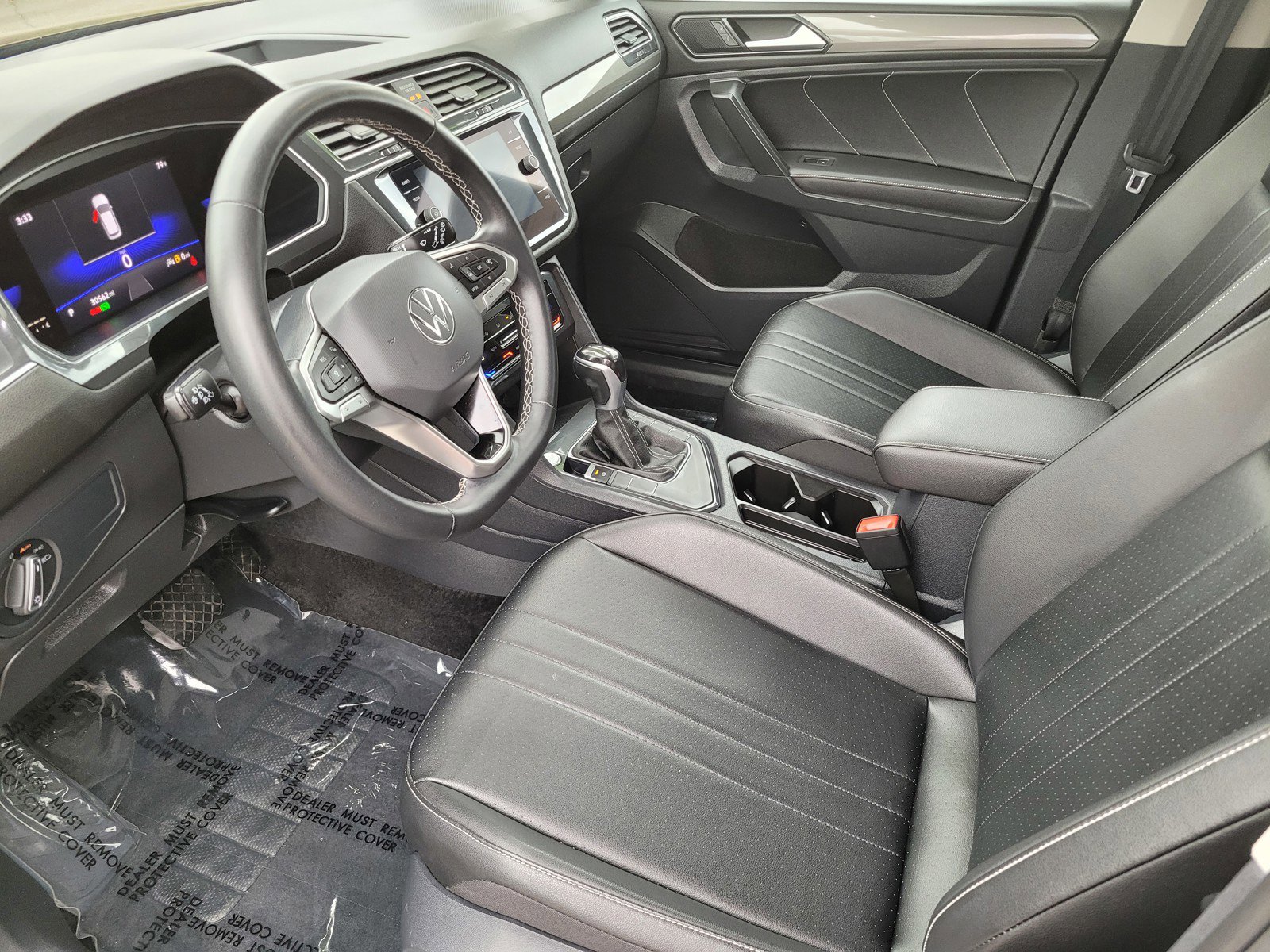 2022 Volkswagen Tiguan SE photo 13