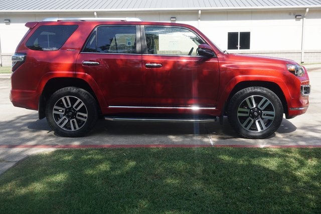 2022 Toyota 4Runner Limited photo 3