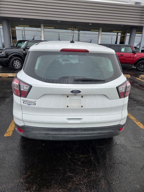 2018 Ford Escape S photo 3