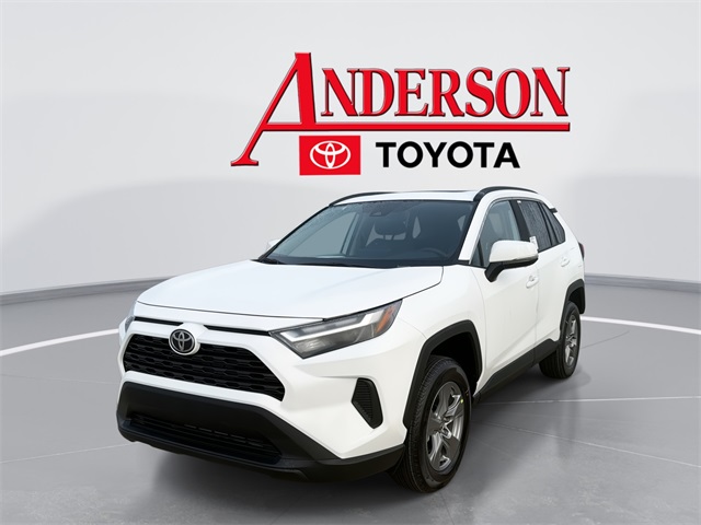 2025 Toyota RAV4 XLE's photo