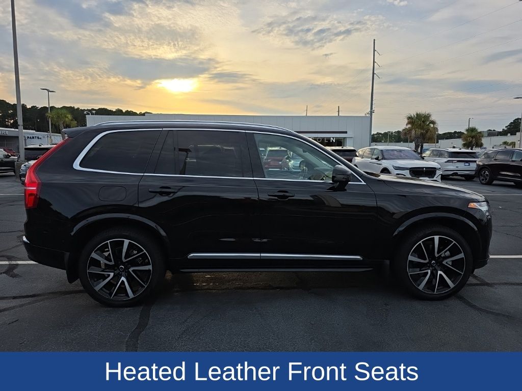 2023 Volvo XC90 Plus photo 2