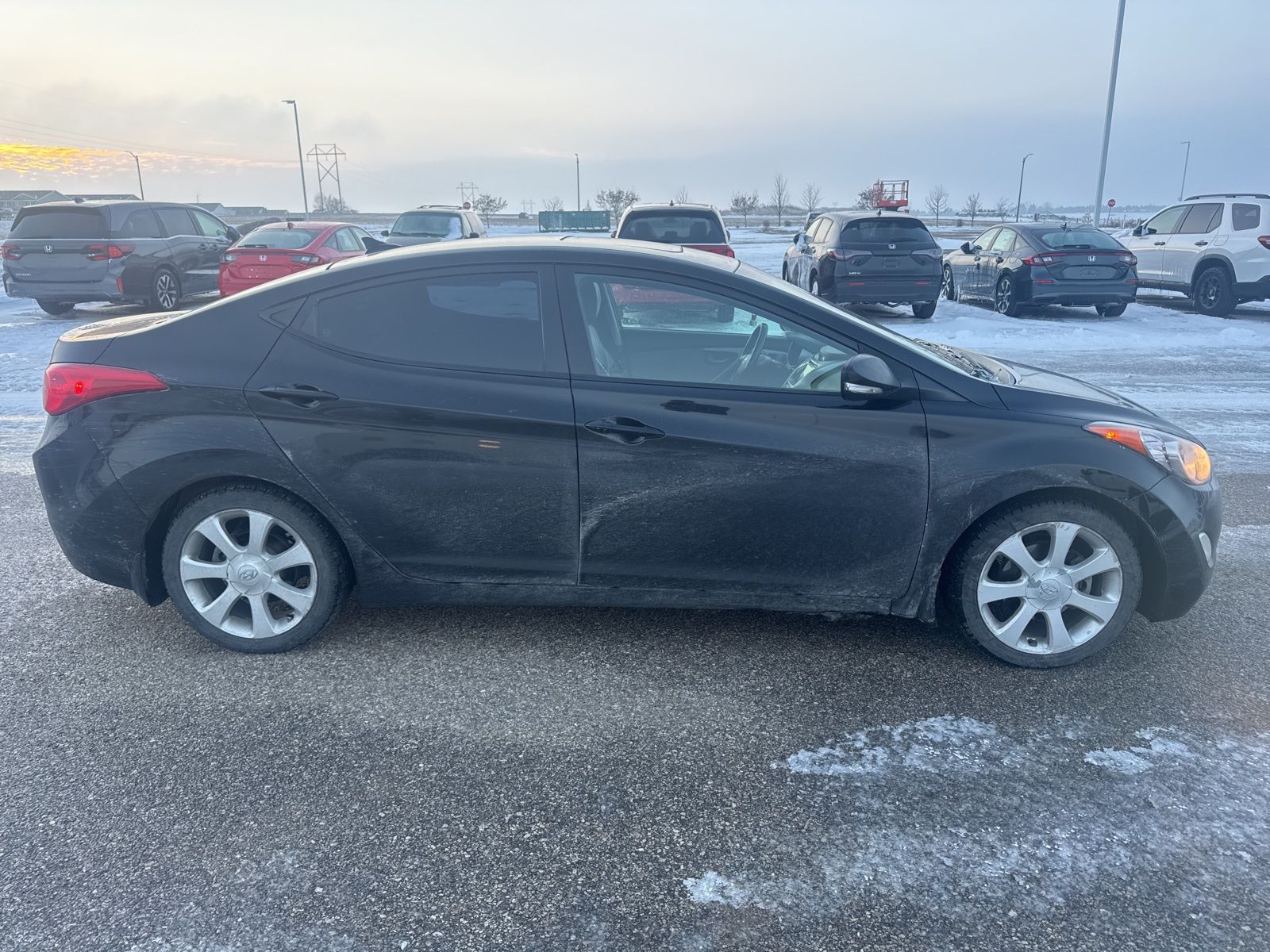 Used 2013 Hyundai Elantra Limited with VIN 5NPDH4AEXDH419896 for sale in Mandan, ND