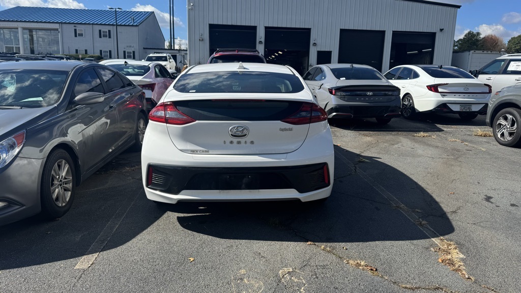 2019 Hyundai Ioniq Limited photo 2