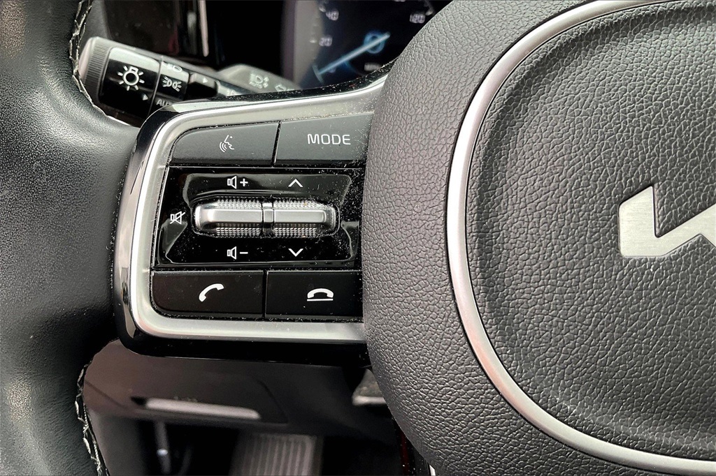 2022 Kia Sorento X-Line SX Prestige photo 11