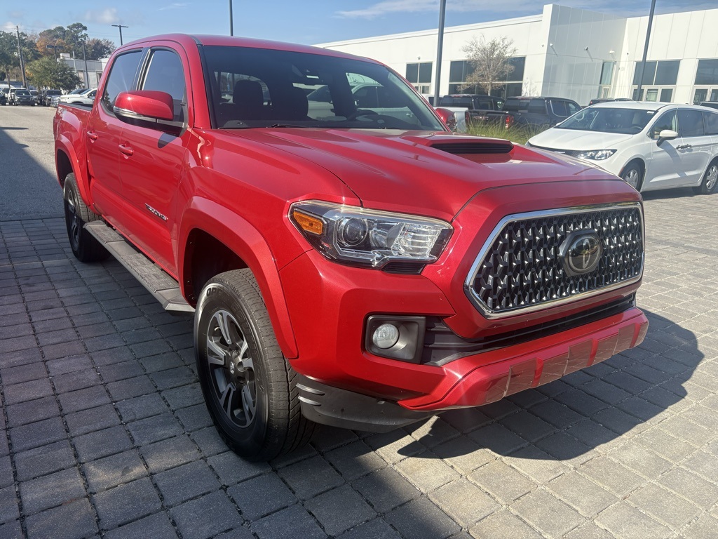 2018 Toyota Tacoma TRD Sport Double Cab V6 4x4 photo 4