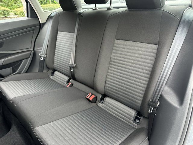 2025 Volkswagen Jetta 1.5T S photo 14