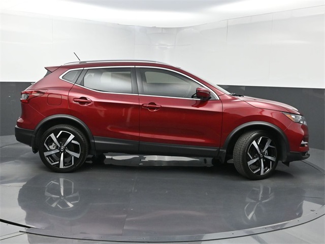 2022 Nissan Rogue Sport SL photo 2