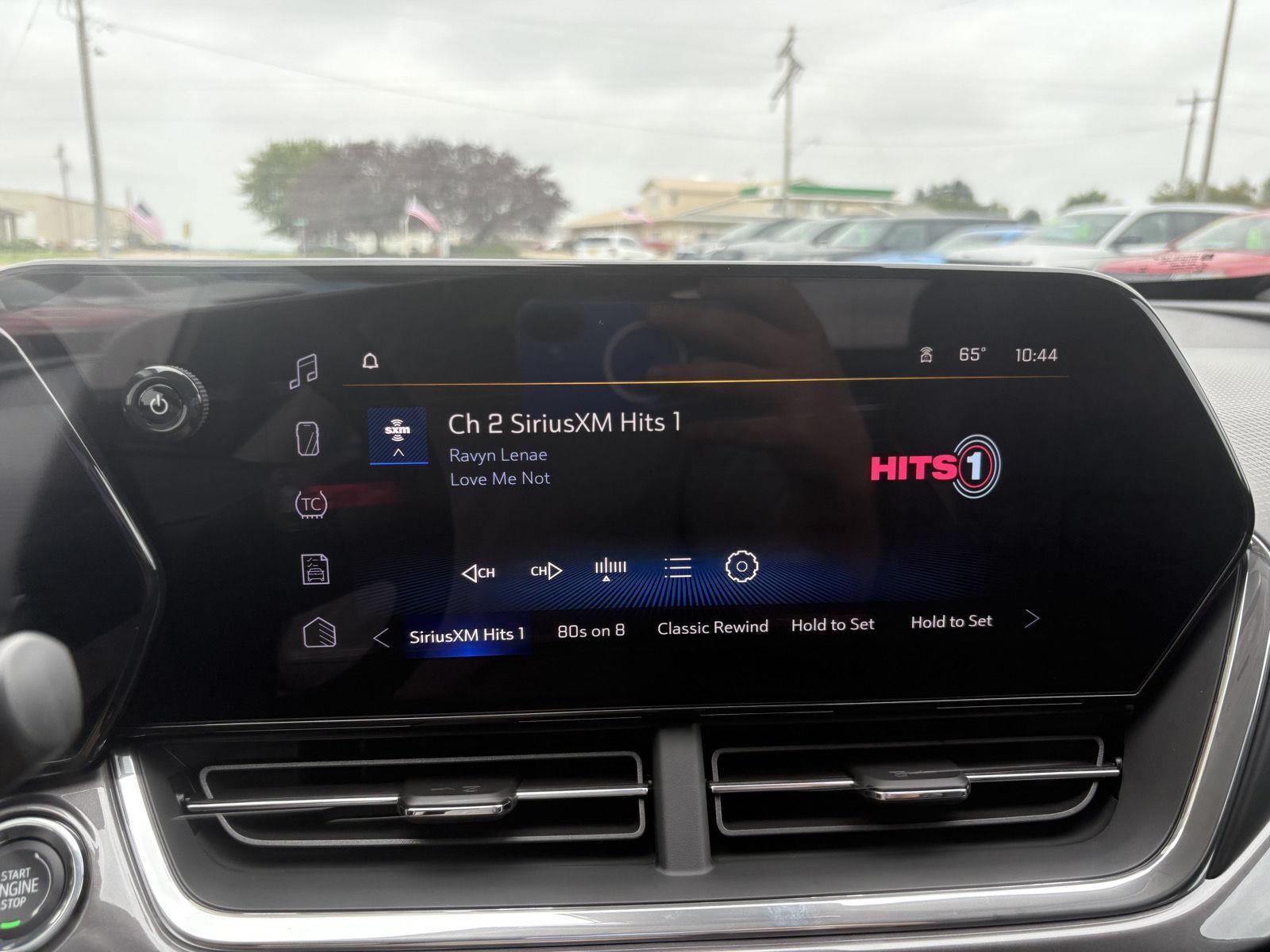 2025 Chevrolet Trax ACTIV photo 15