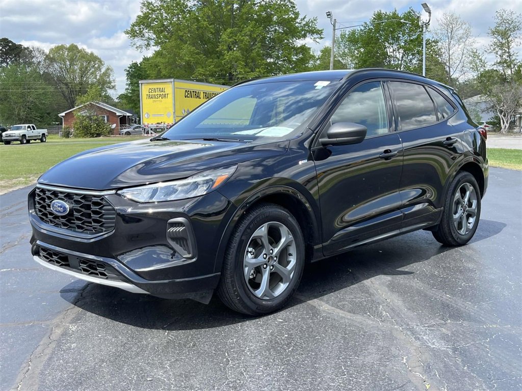 2024 Ford Escape ST-Line photo 5
