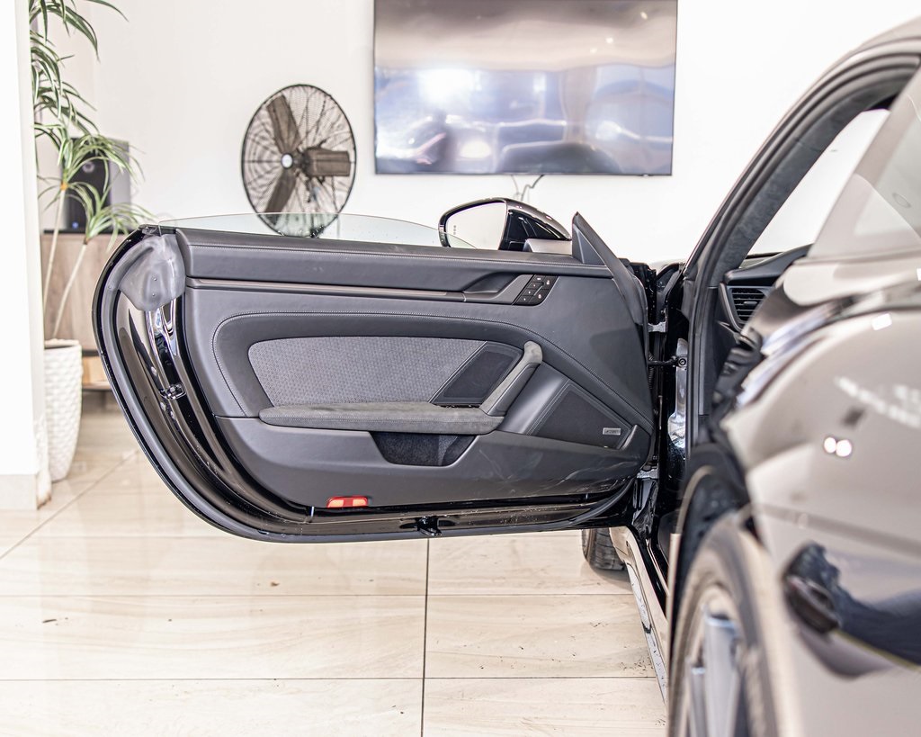 2026 PORSCHE 911 - Image 30