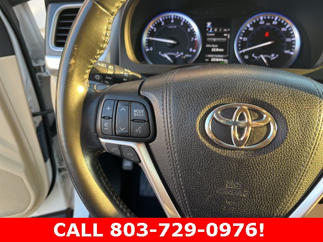 2017 Toyota Highlander XLE photo 19