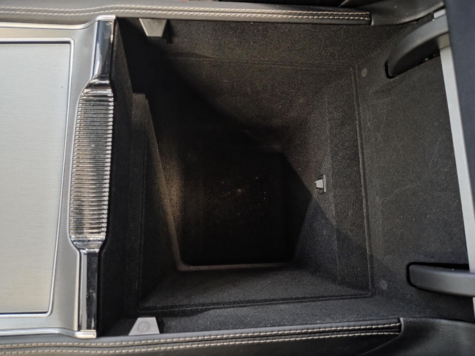 2024 Jeep Wagoneer L Series II Carbide photo 37