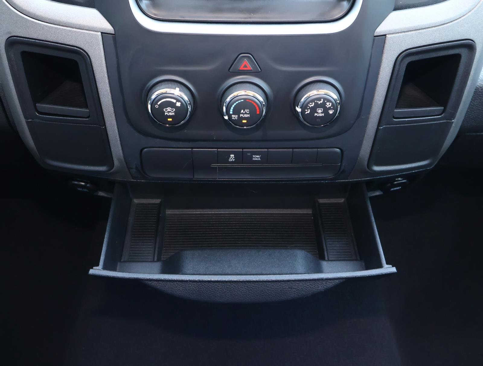 2013 Ram 1500 Express photo 21