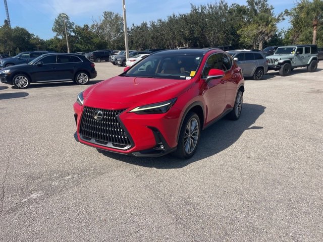 2022 Lexus NX 350h Luxury photo 3