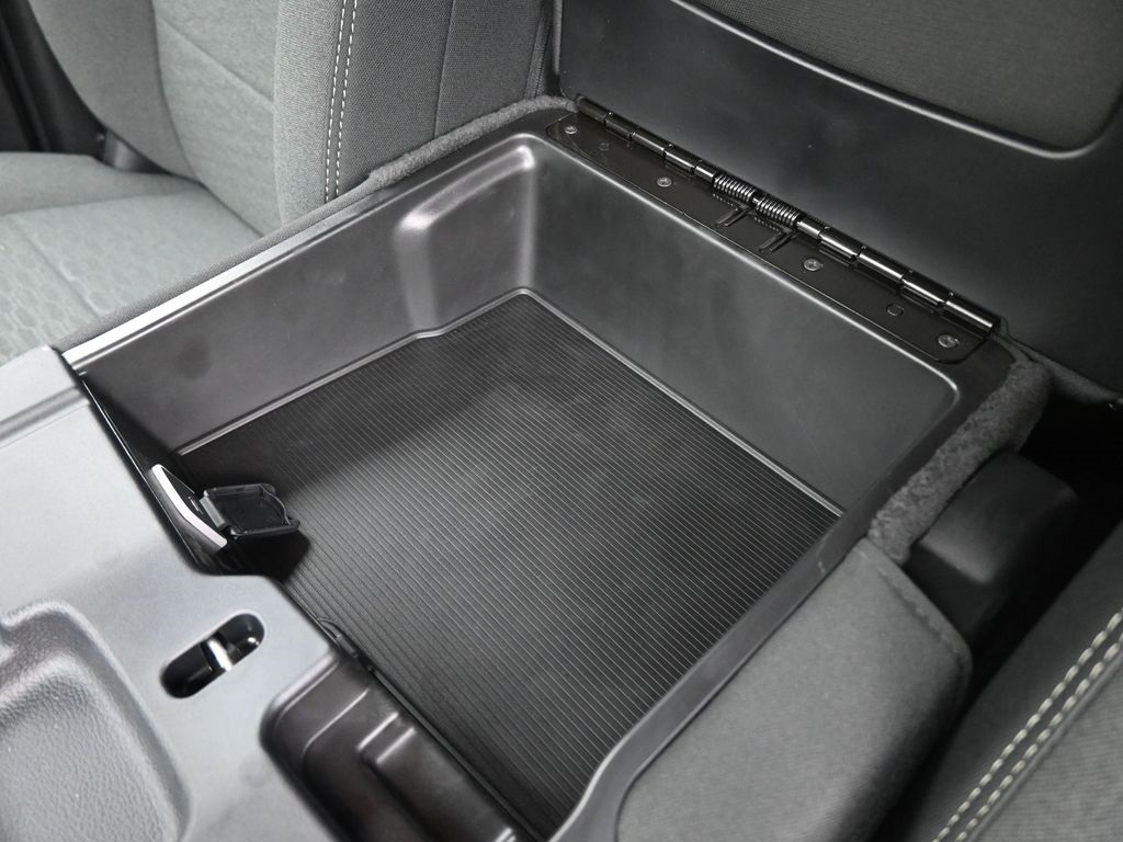 2025 Ram 2500 Tradesman photo 4