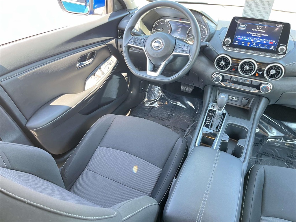 2025 Nissan Sentra SV photo 26
