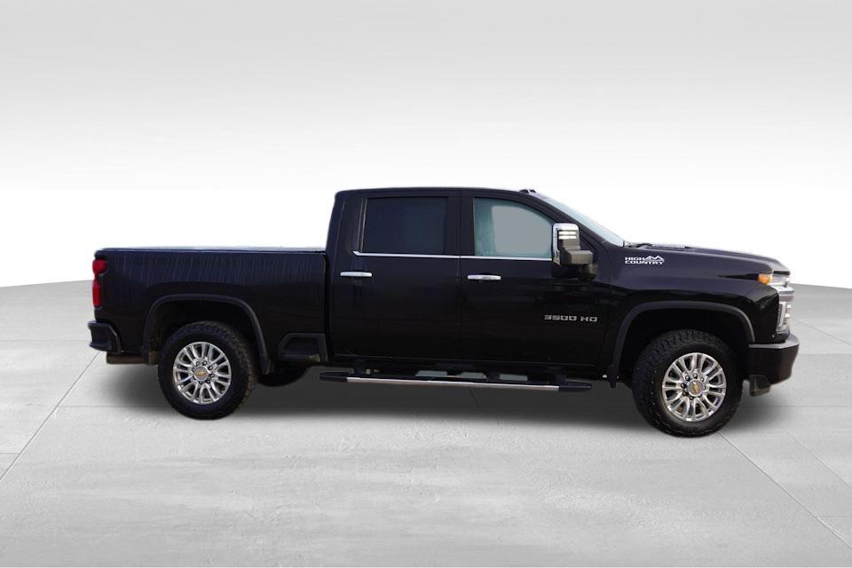 2022 Chevrolet Silverado 3500HD High Country Z71 photo 3