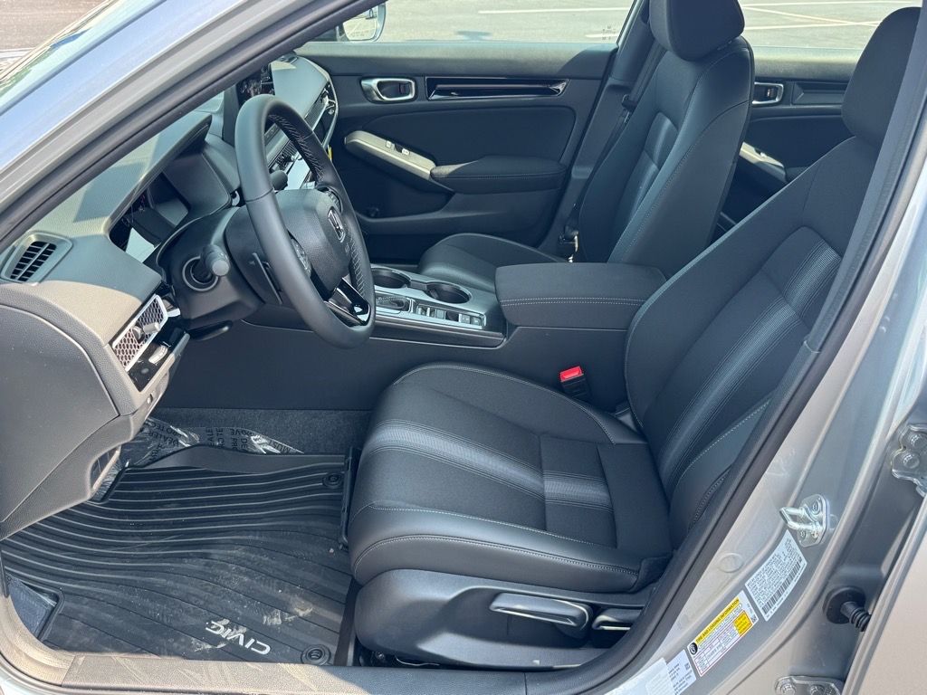 2025 Honda Civic Hybrid Sport photo 3