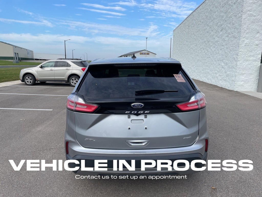 2024 Ford Edge SEL photo 4