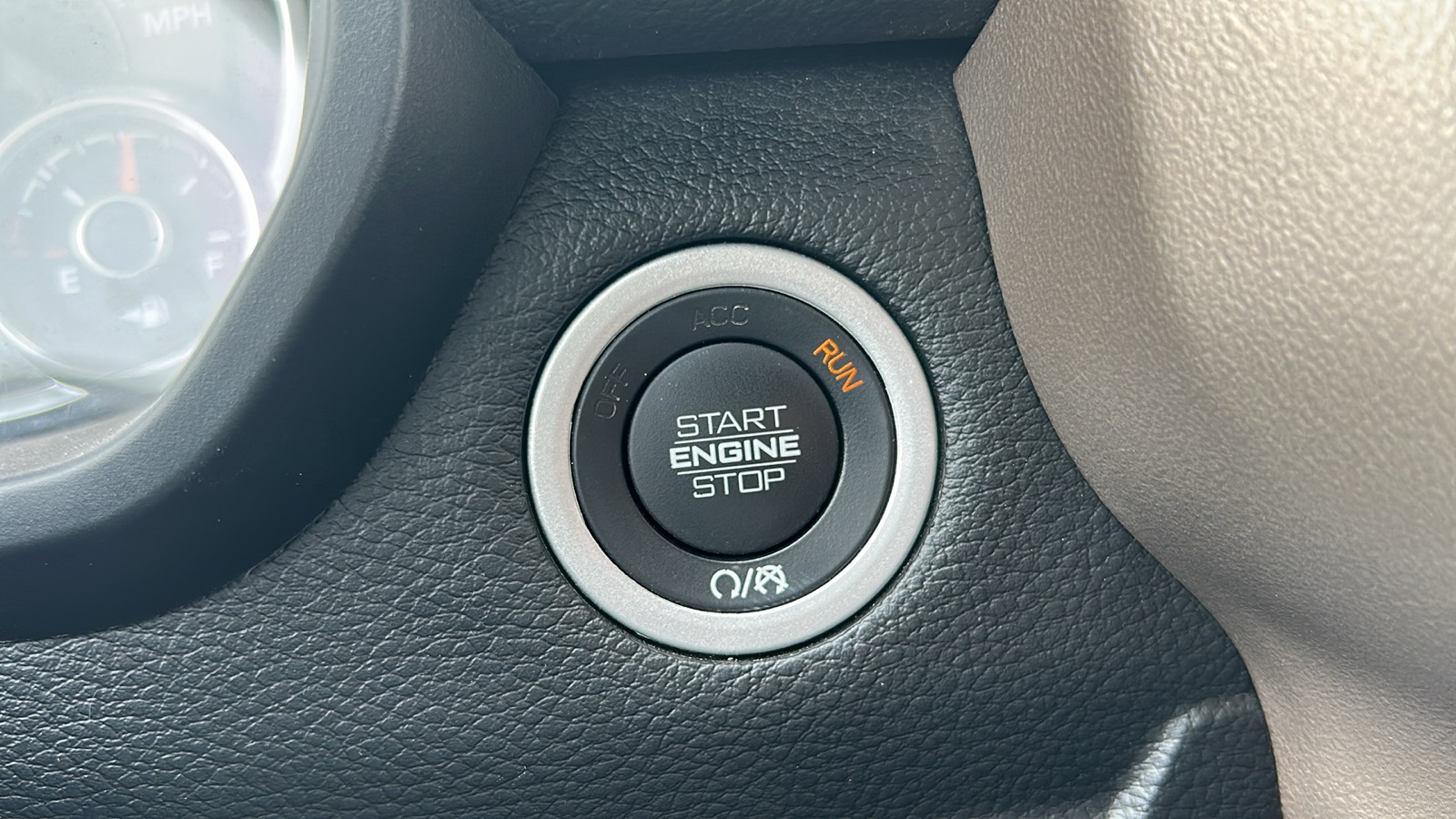 2022 Ram 1500 Laramie photo 20