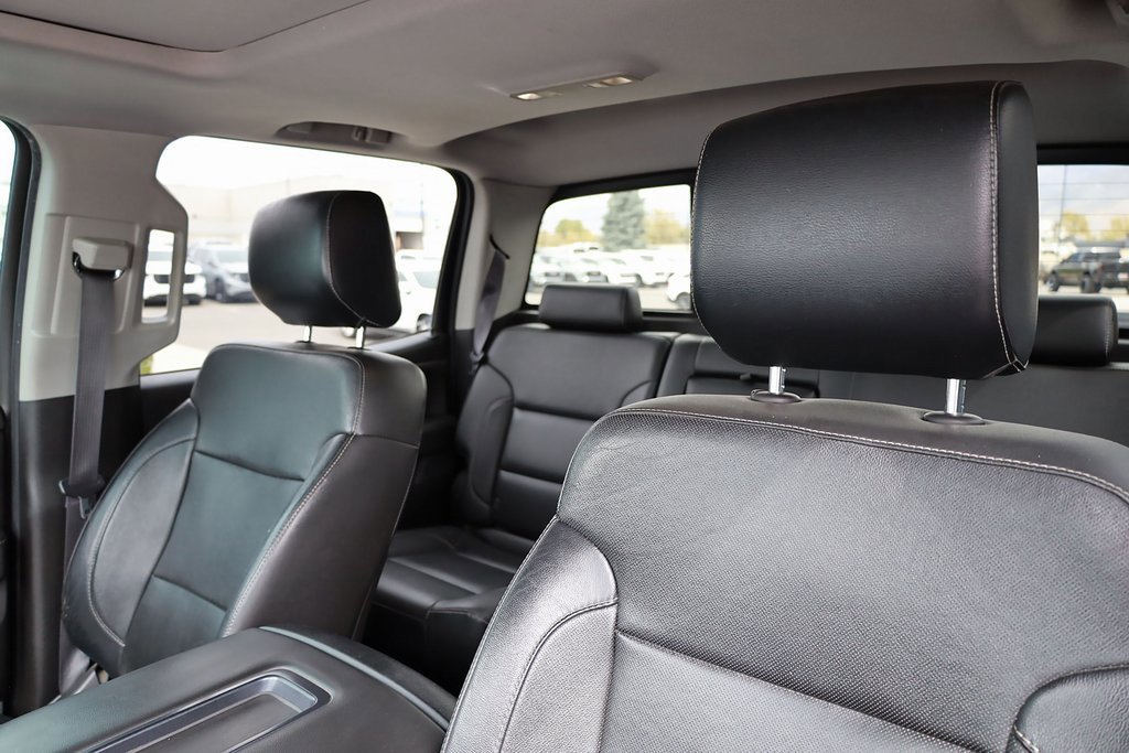 2015 Chevrolet Silverado 3500HD photo 16