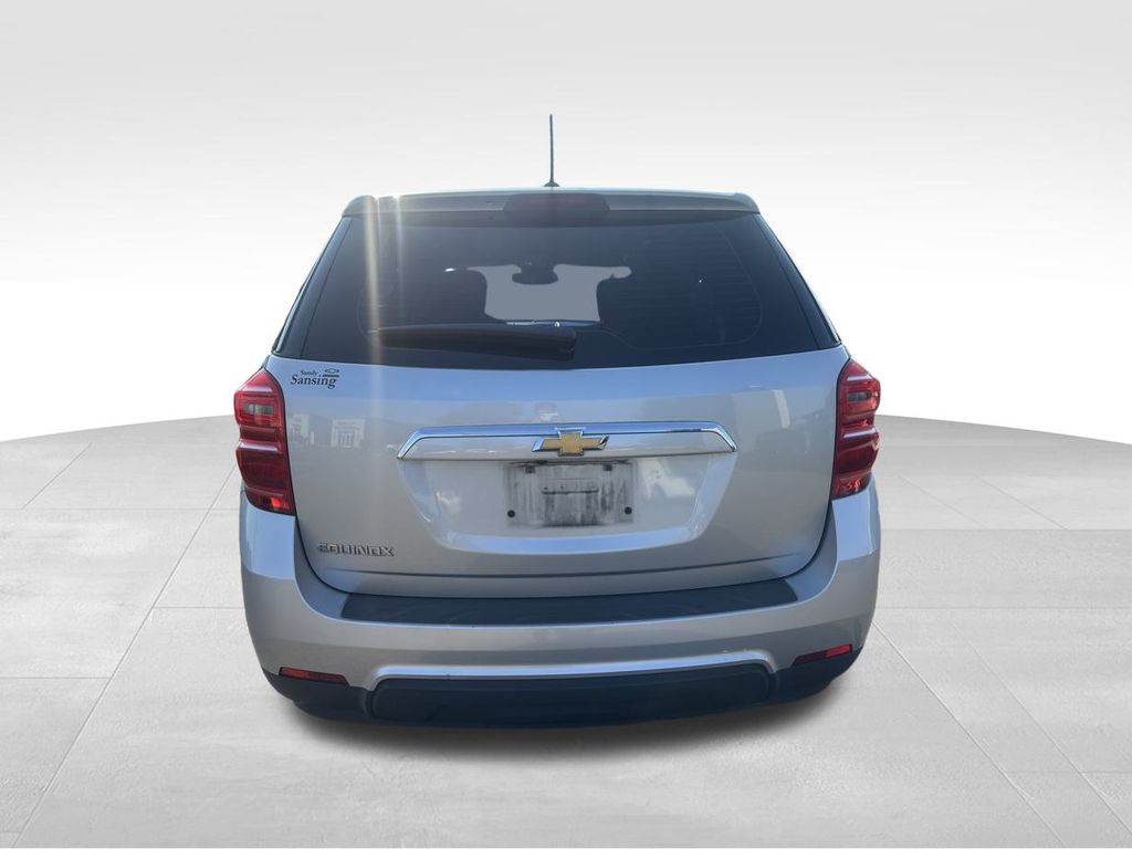 2017 Chevrolet Equinox LS photo 11