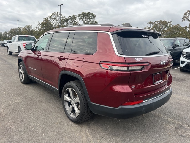 2022 Jeep Grand Cherokee Limited photo 2