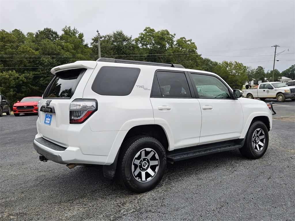 2022 Toyota 4Runner TRD Off-Road photo 12