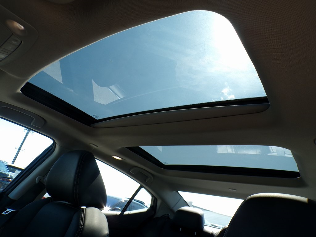 2023 Nissan Maxima Platinum photo 13