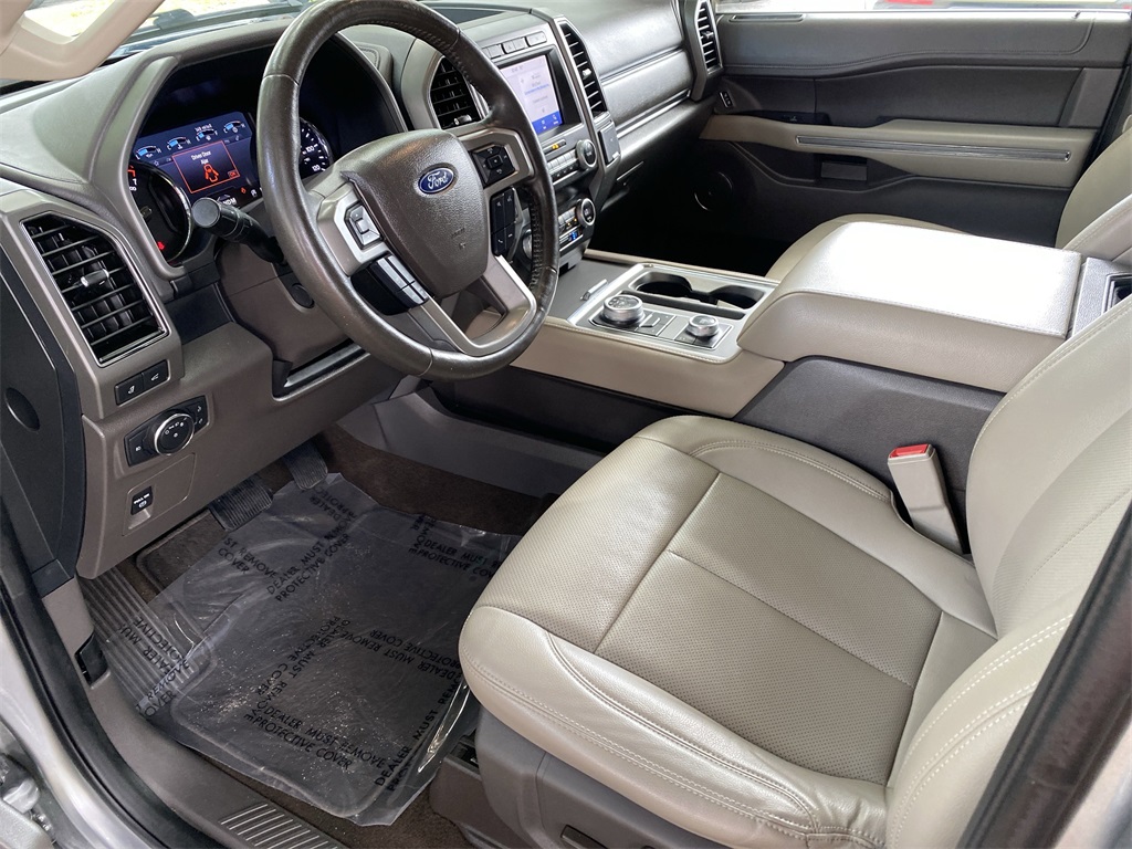 2021 Ford Expedition MAX XLT photo 11