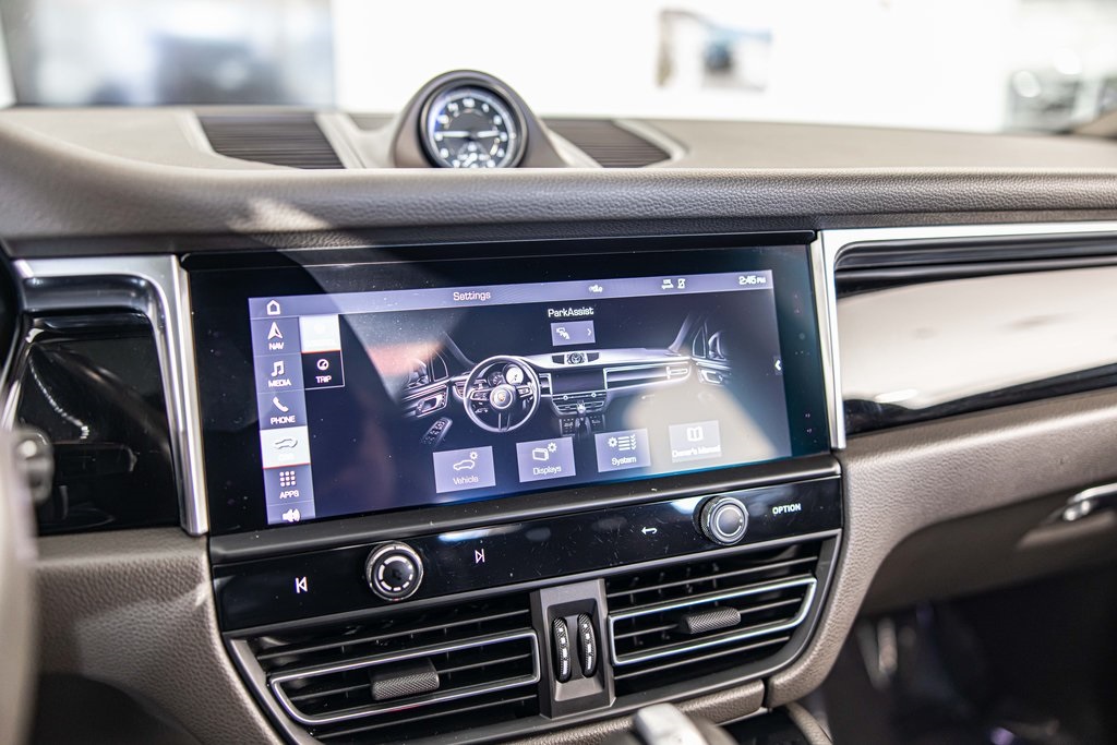 2022 PORSCHE MACAN - Image 27