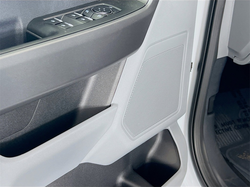 2025 Ford F-350 XLT photo 12