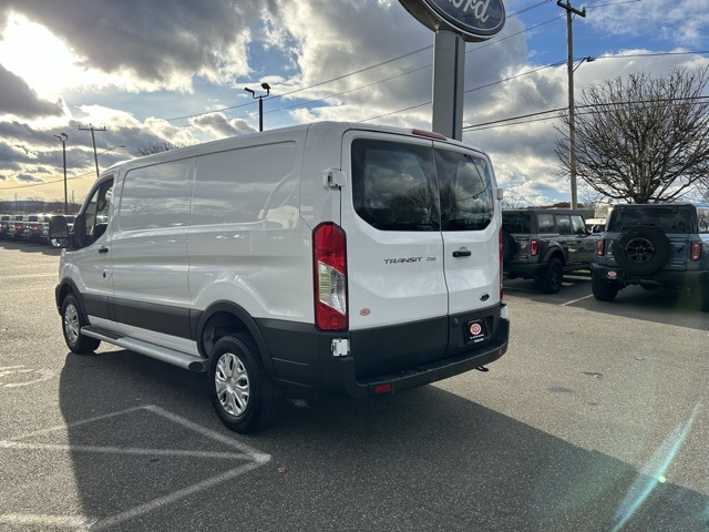 2024 Ford Transit photo 3