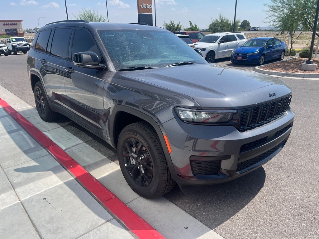 2025 Jeep Grand Cherokee Altitude X photo 17