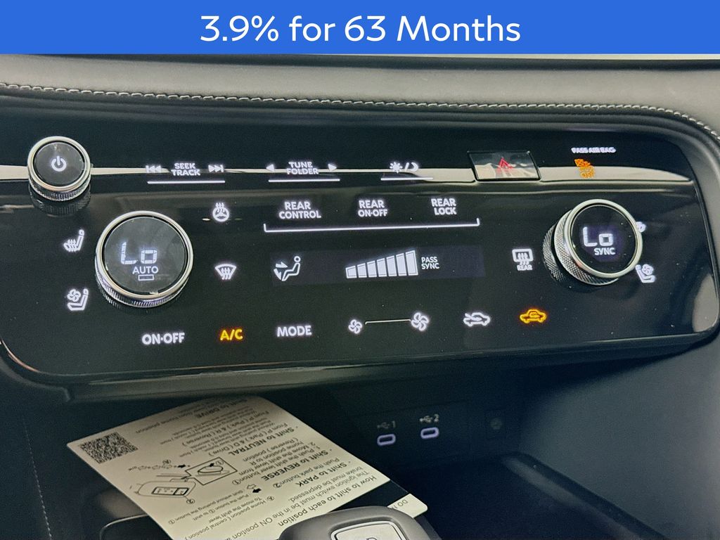 2026 Infiniti QX60 Luxe photo 17