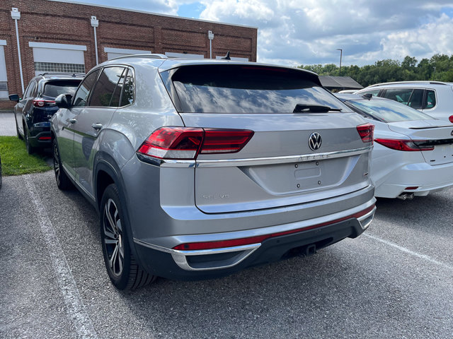 2021 Volkswagen Atlas Cross Sport V6 SEL Premium photo 2