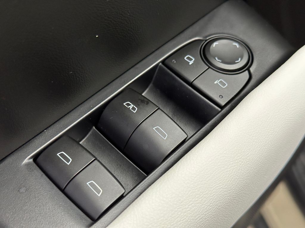 2023 Gmc Canyon AT4X photo 24