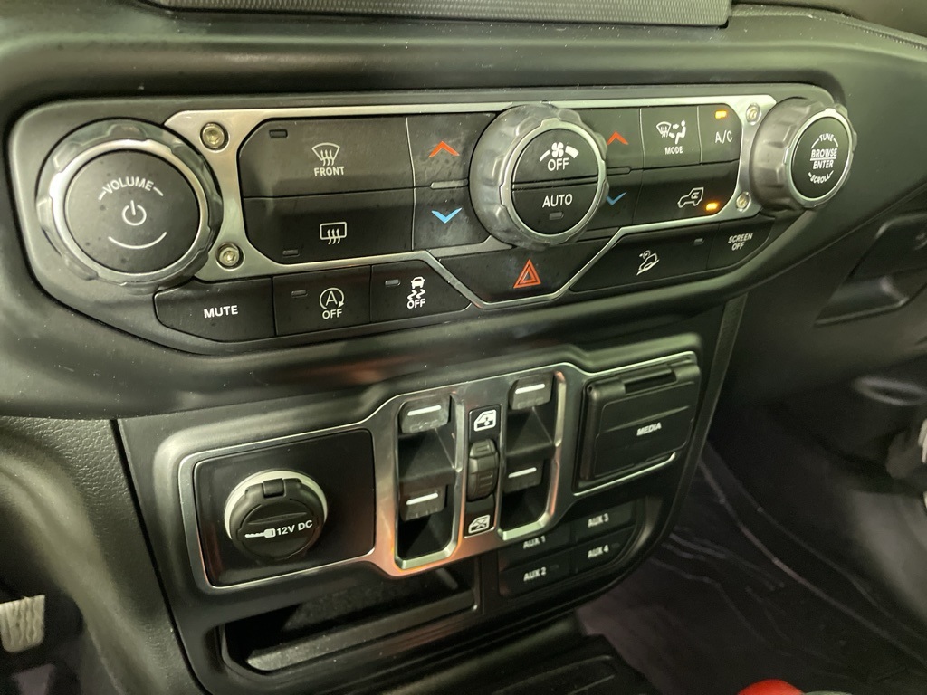 2020 Jeep Wrangler Unlimited Willys photo 30