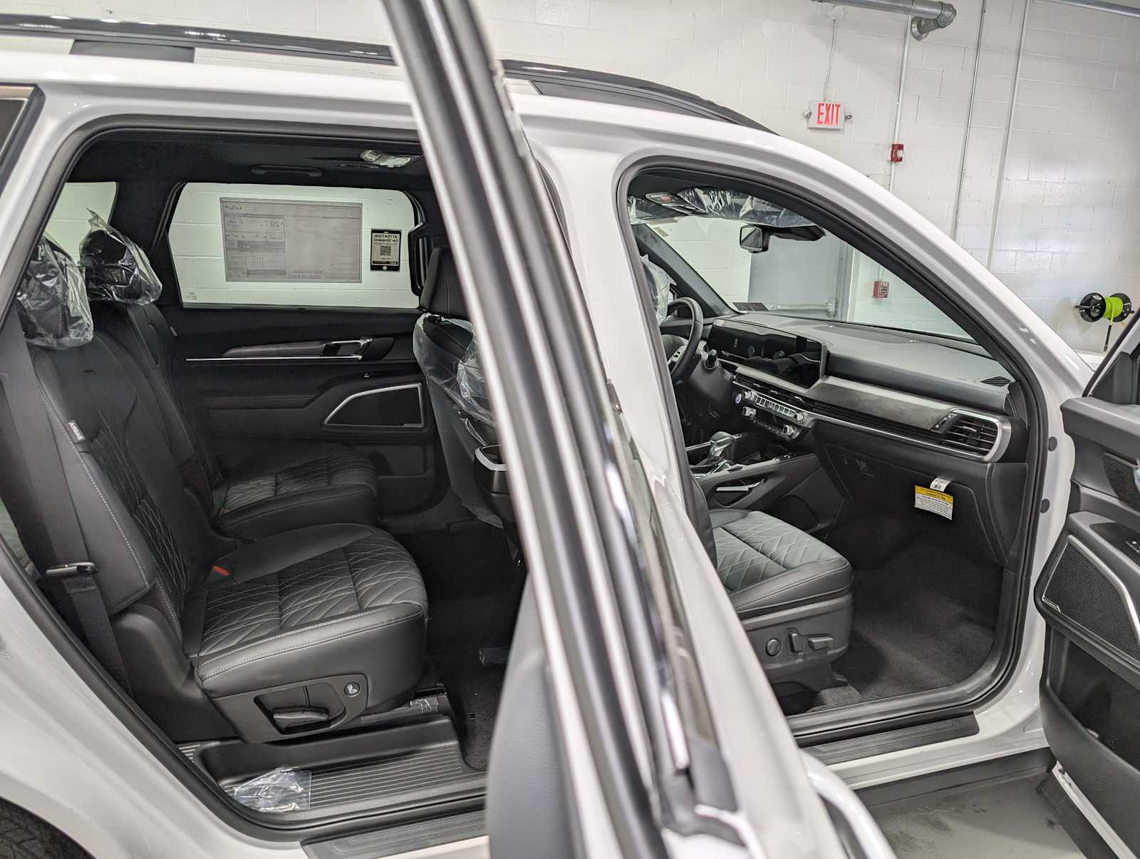 2025 Kia Telluride EX X-Line photo 7