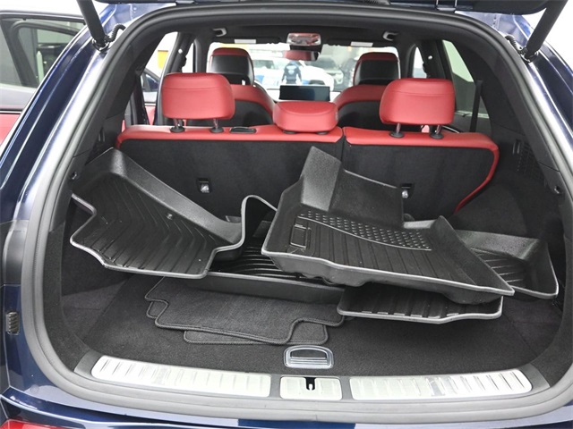 2025 GENESIS GV70 - Image 25