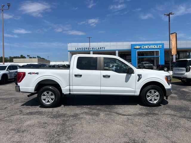 2021 Ford F-150 XLT photo 2