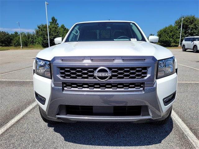 2025 Nissan Frontier SV photo 2