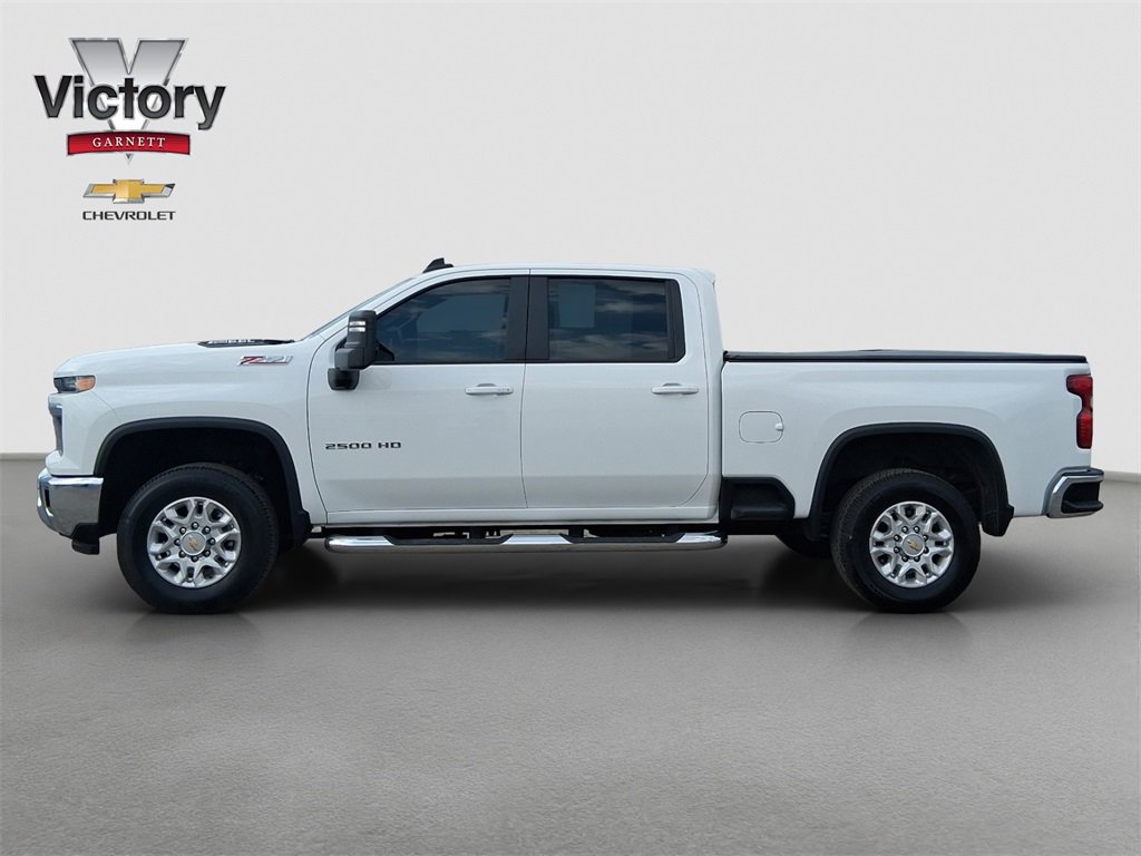 2024 Chevrolet Silverado 2500HD Sport photo 2
