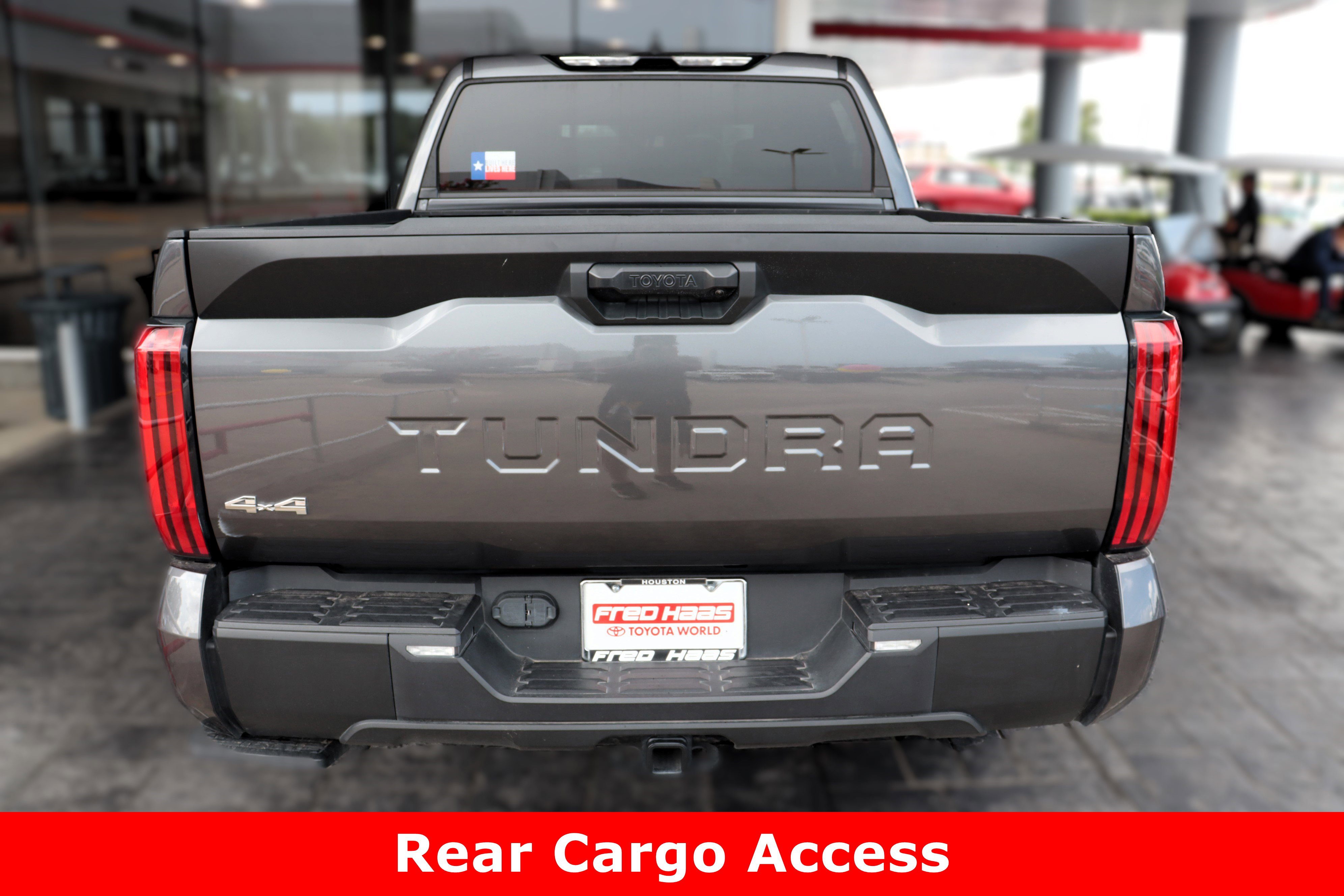 2024 Toyota Tundra SR5 CrewMax photo 7