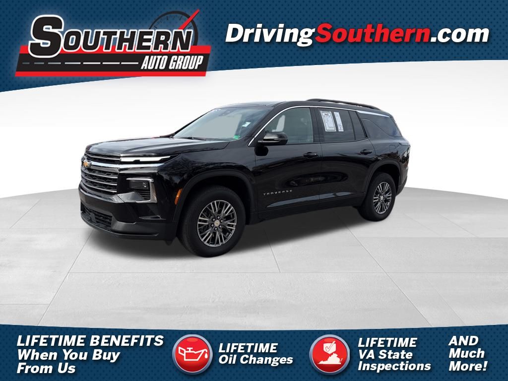 2025 Chevrolet Traverse LT's photo