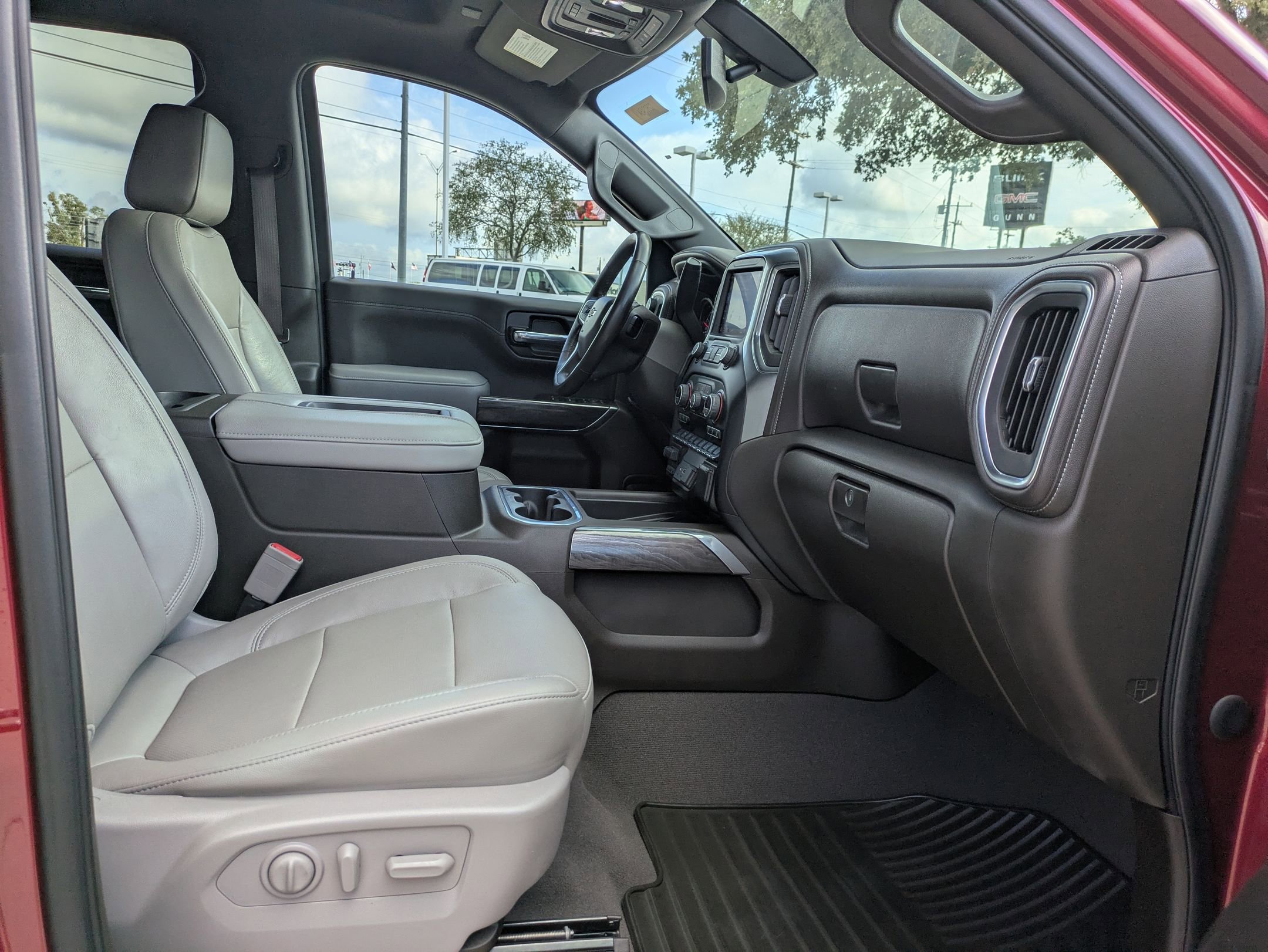 2019 Chevrolet Silverado 1500 LTZ photo 28