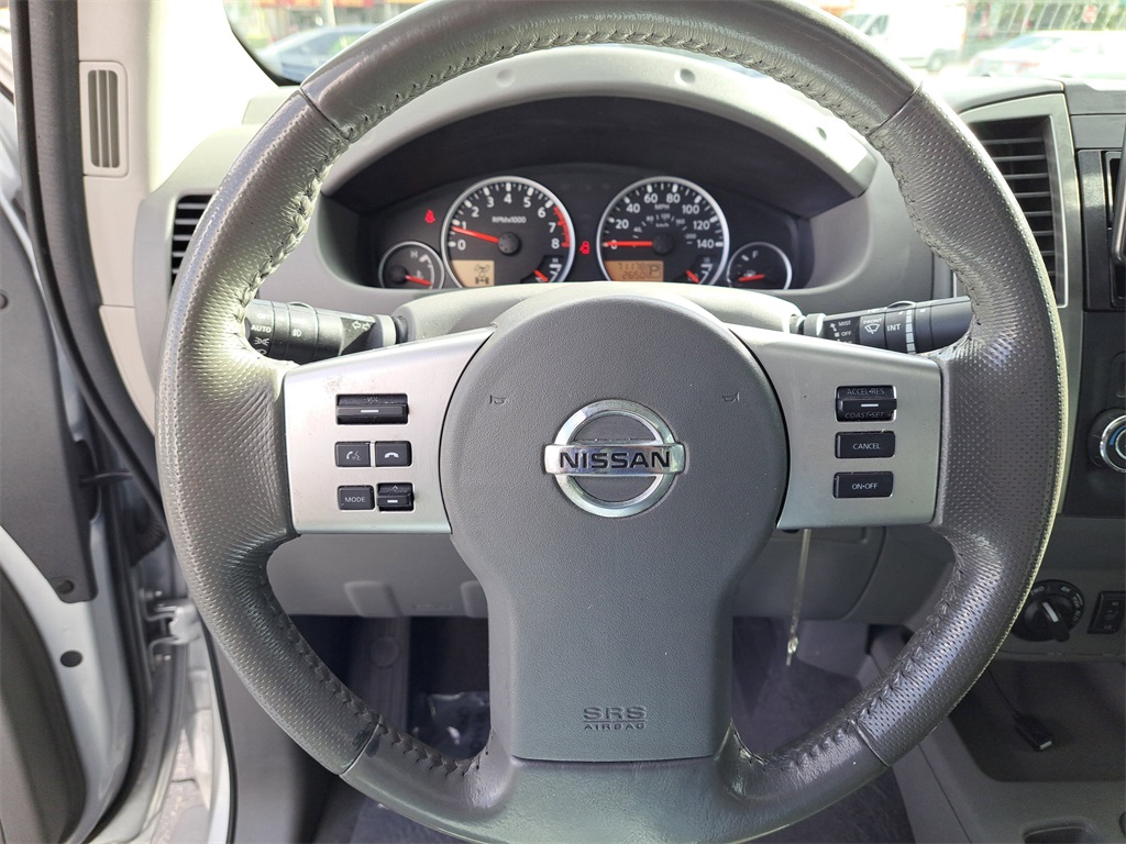 2019 Nissan Frontier SL photo 16