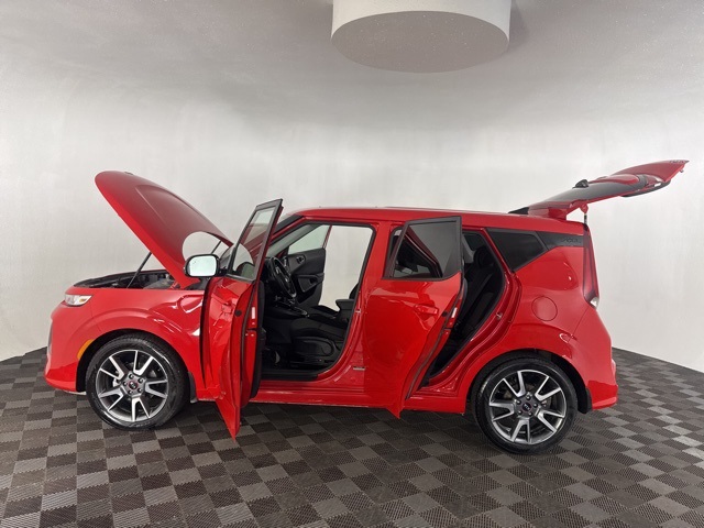 2020 Kia Soul GT-Line photo 13