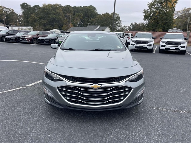 2024 Chevrolet Malibu 1LT photo 2